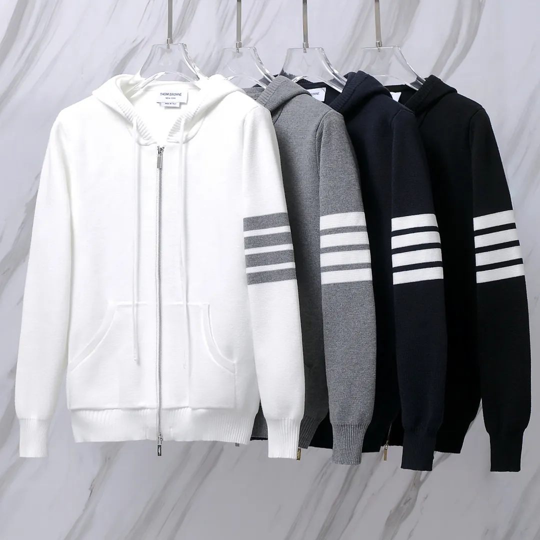 ：M 24（TB ） THOM BROWNE .TB TB Breathable Same Style ：White/Gray/Navy Blue/Black Size：1/2/3/4